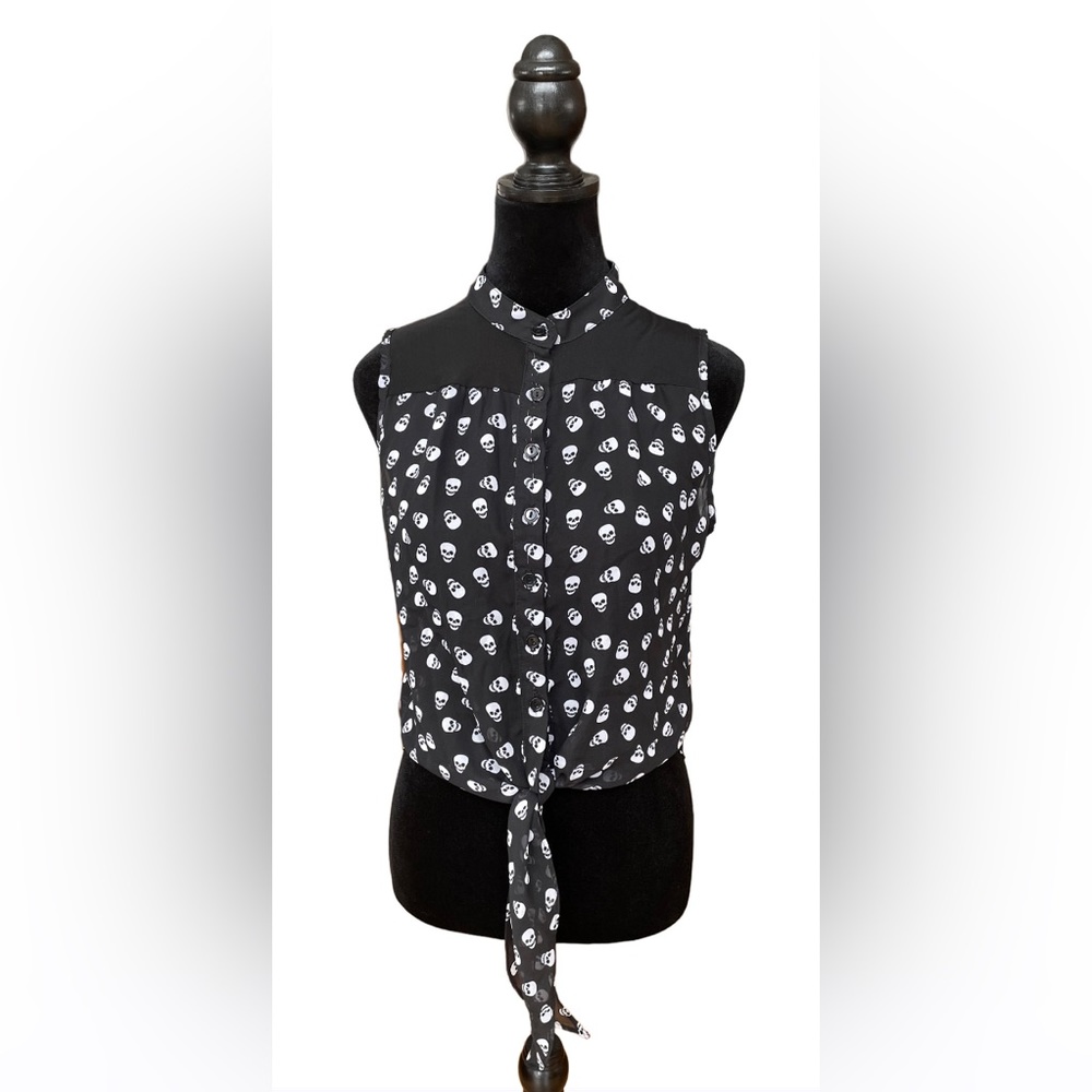 Myth: Black and White Skull Top